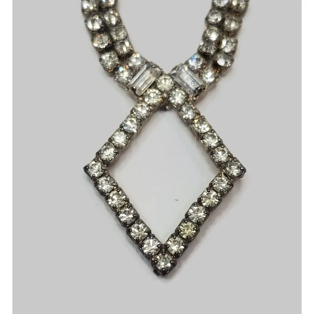 Vintage Rhinestone Diamond Shaped Necklace 18